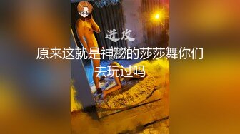 帝都13W粉丝人气美女主播，【Avove】旗袍黑丝高跟，酒店开房啪啪，淫声浪语不绝于耳