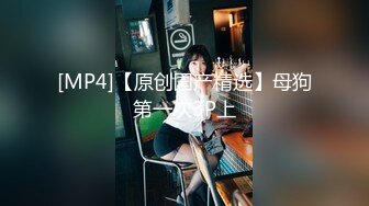 ❤❤清纯甜美19美少女，两个小辫卡哇伊，闺蜜旁边自摸小穴，微毛小骚逼，翘起屁股，摇摆诱惑