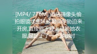 长发熟女人妻十分有韵味✿躺着享受舔逼服务，娇羞喃叫淫贱喷水，被大鸡巴无套插入内射进滚烫的精液，还是少妇好